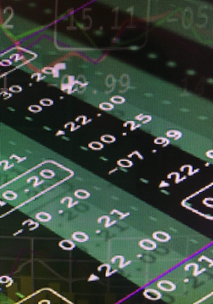 Currency exchange data on screen